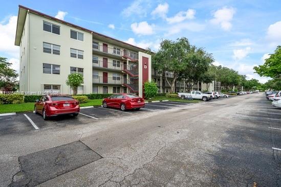 Building Photo - 13255 SW 7th Ct