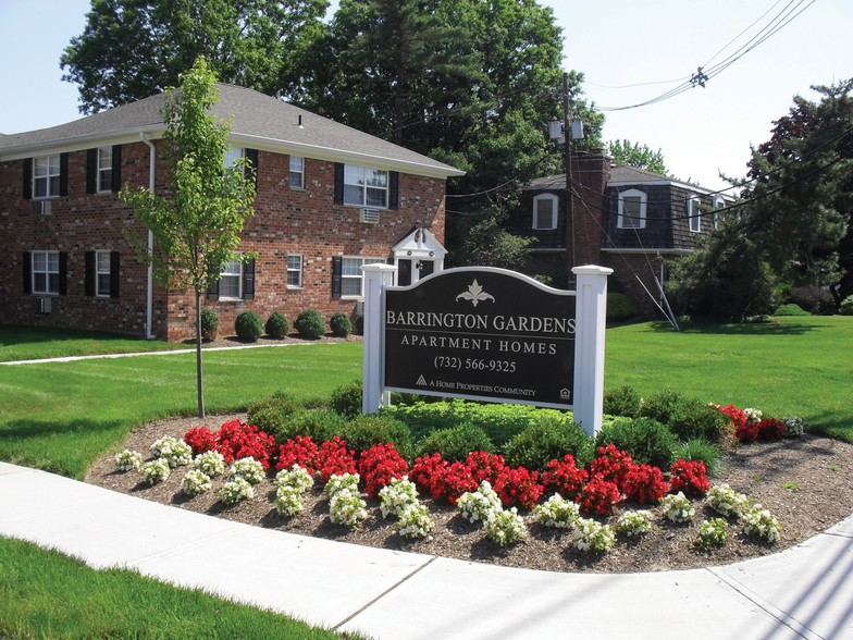 Community Sign - Barrington Gardens