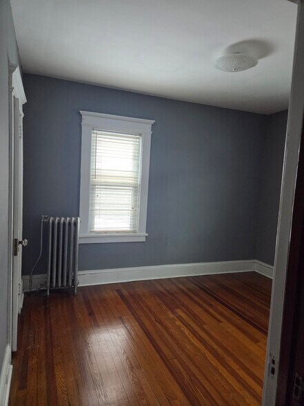 Building Photo - 1101 Quincy Ave