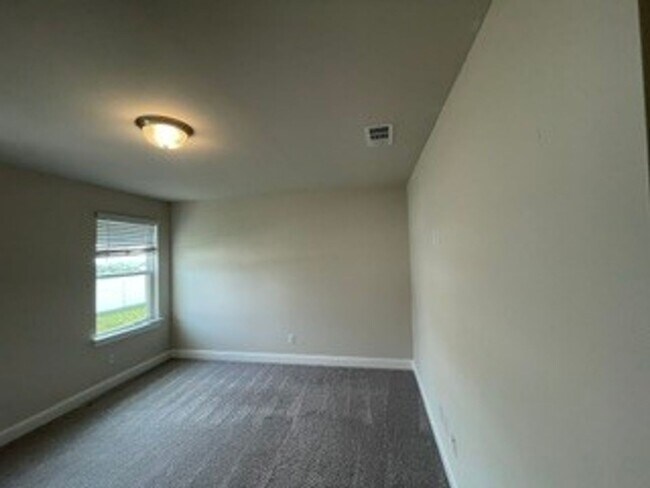 Building Photo - 4506 Skywood Ln