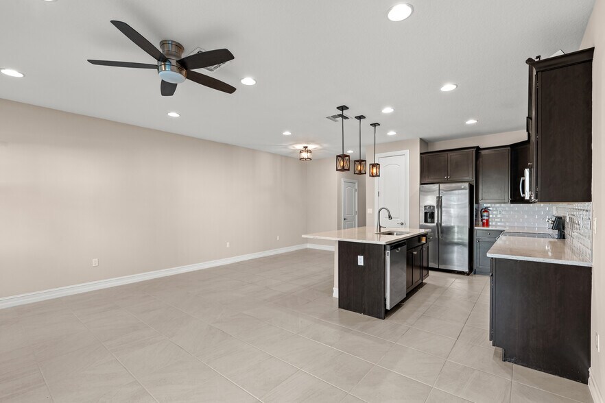 Building Photo - 10103 Akenside Dr