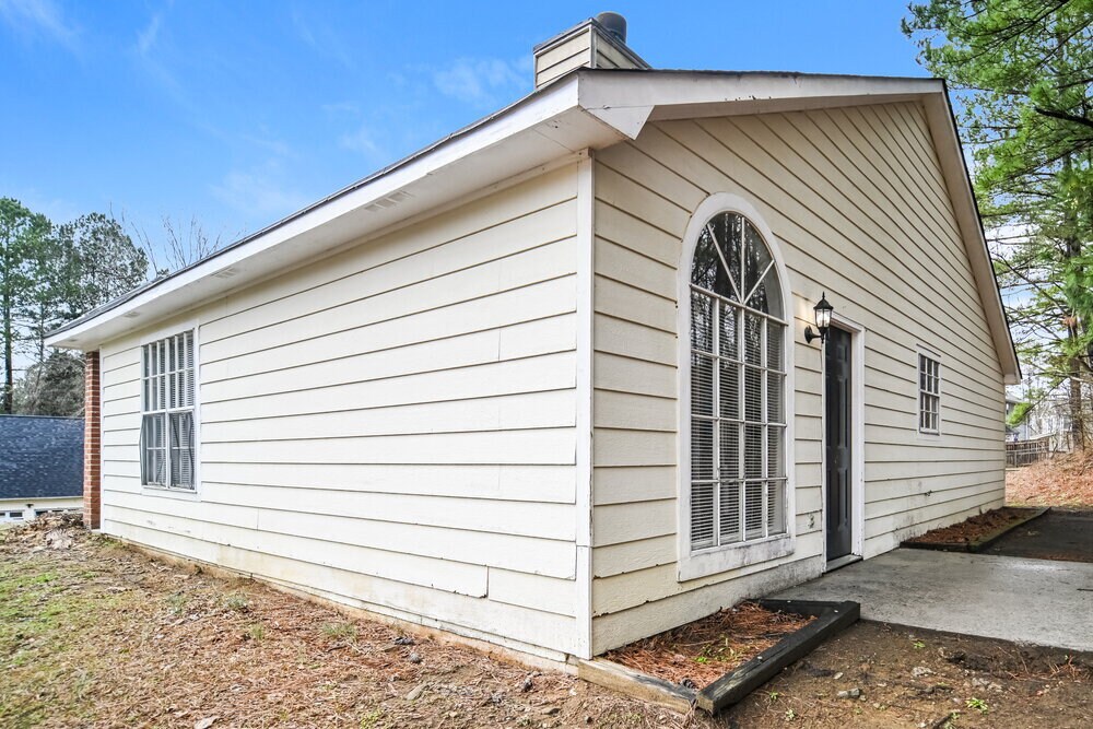 Building Photo - 3069 Oakvale Heights