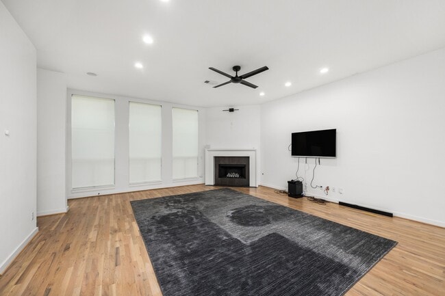 Building Photo - 1801 Oneil St