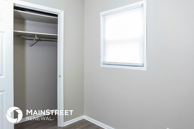 Building Photo - 12317 Santa Maria Dr