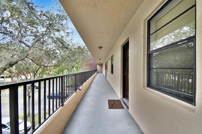 Building Photo - 10501 W Broward Blvd