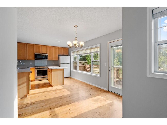 Building Photo - 1809 3rd St NE