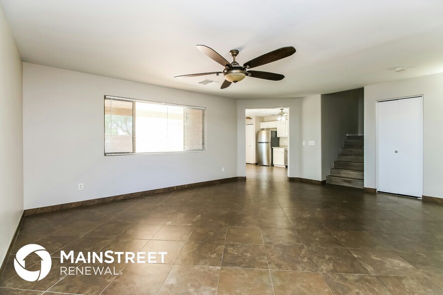 Building Photo - 41889 W Sunland Dr