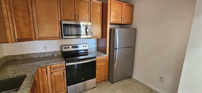 Building Photo - 495 Las Cortes Ln