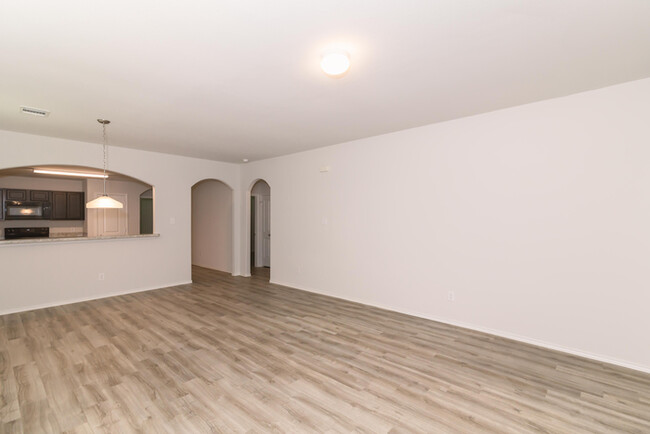 Building Photo - 8702 J C Oaks Cir
