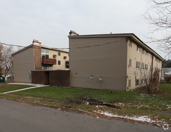 Building Photo - 449-451 Lillian Ave