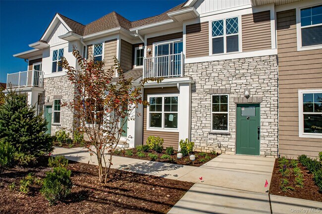 Building Photo - 1 Conklin St