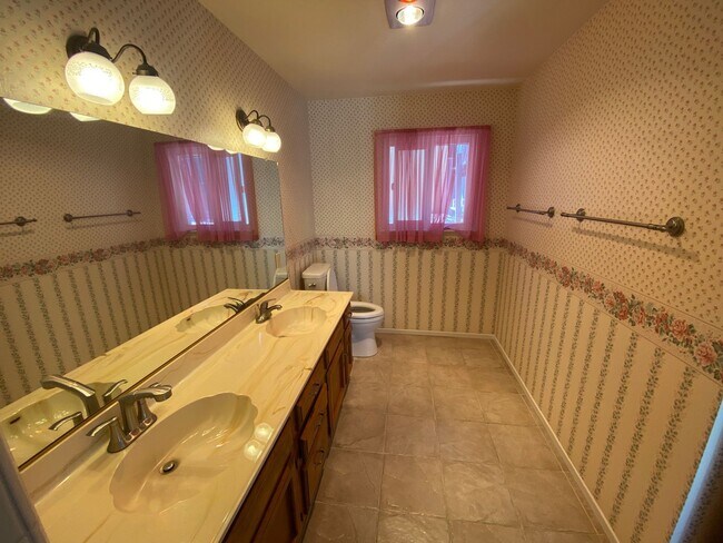 Building Photo - Pet-Friendly Studio in Orcutt with Yard & Utilities Included – Available Now!