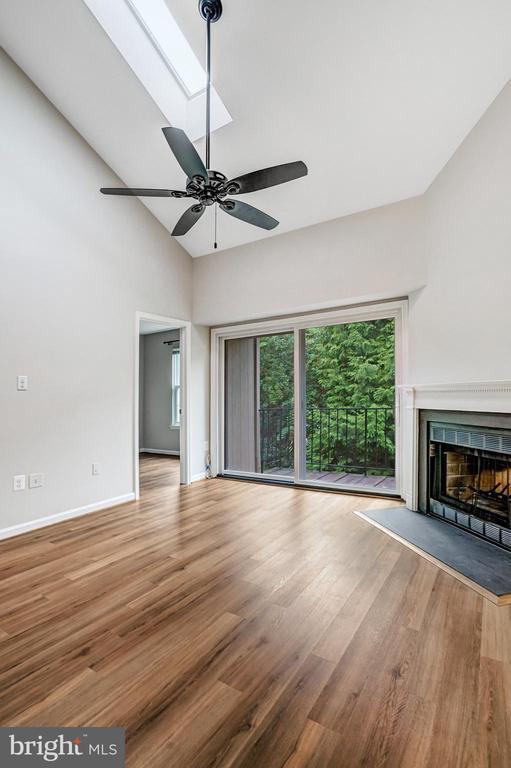 Building Photo - 7729 Inversham Dr