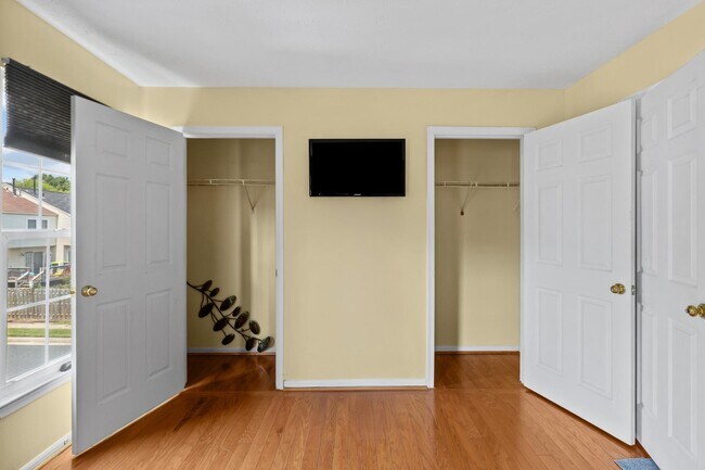 Building Photo - 5411 Castlestone Dr