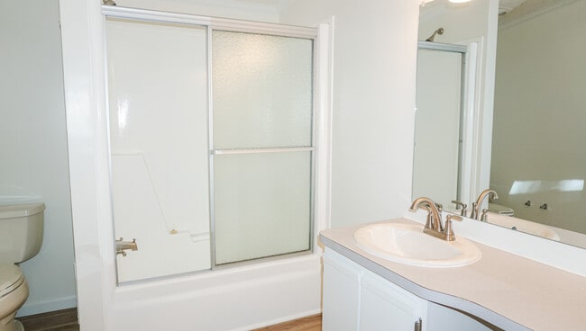 Building Photo - 7 Breakwater Dr