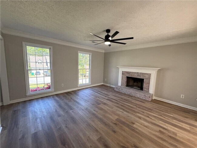 Building Photo - 979 Sugar Crossing Ln