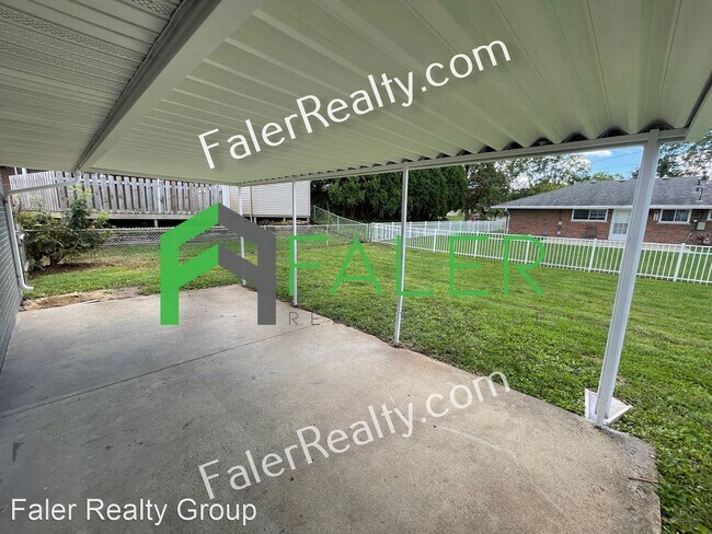 Building Photo - 3 br, 1 bath House - 2226 Adrian Ct.