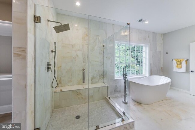 Building Photo - 3104 Sleepy Hollow Rd