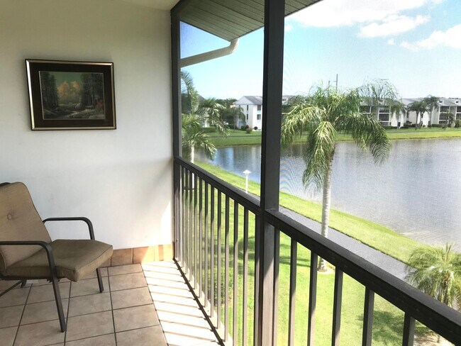 Building Photo - 1107 Green Pine Blvd