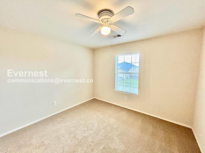 Building Photo - 7232 Jurassic Dr