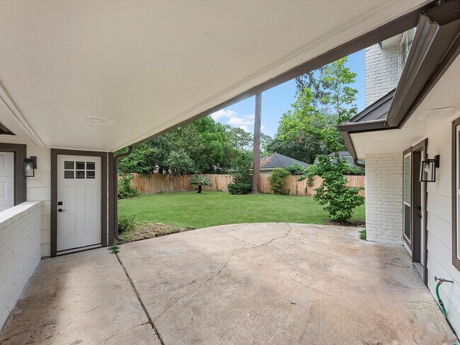 Building Photo - 9414 Stockport Dr