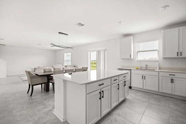 Building Photo - 4981 Worchester Dr