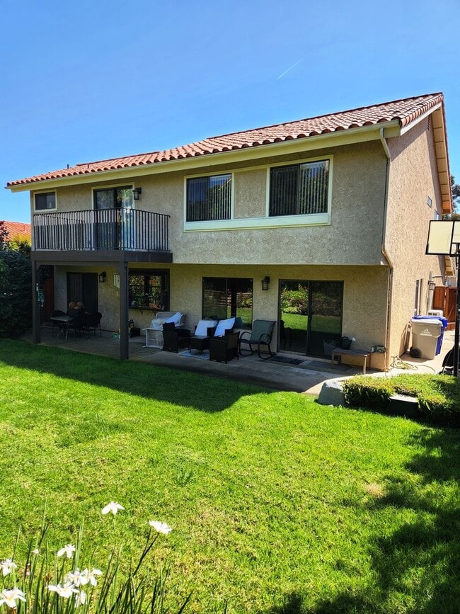 Building Photo - University City 4 bed home, Quiet street, 1950 Sqft