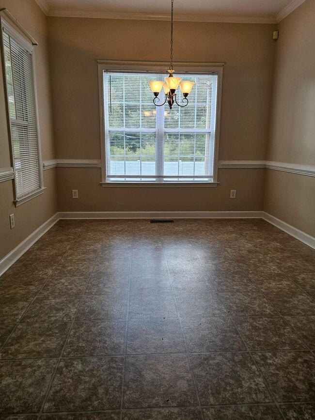 Building Photo - 205 Stillwater Creek Dr