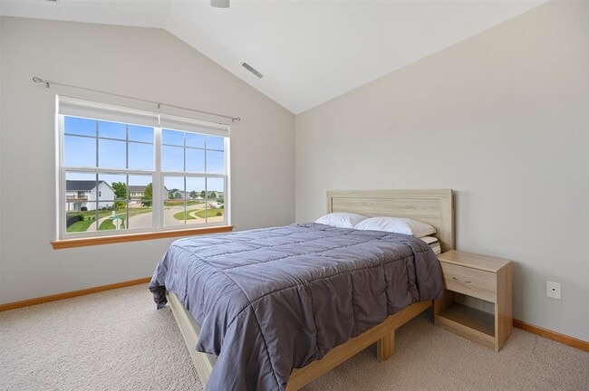 Building Photo - 77 N Park Ridge Rd