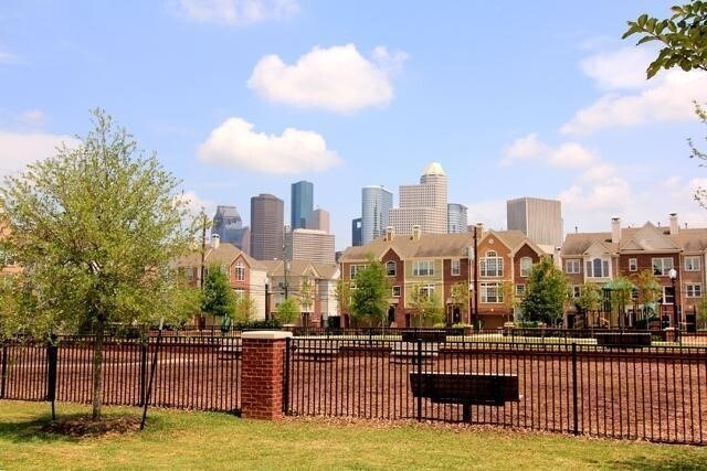 Building Photo - 1428 W Webster St