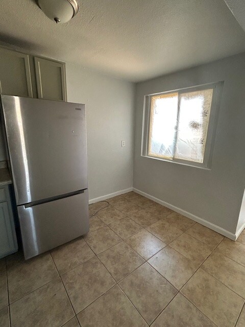 Building Photo - 417 N 32nd Pl