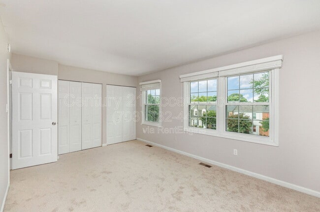 Building Photo - 6613 Deer Gap Ct
