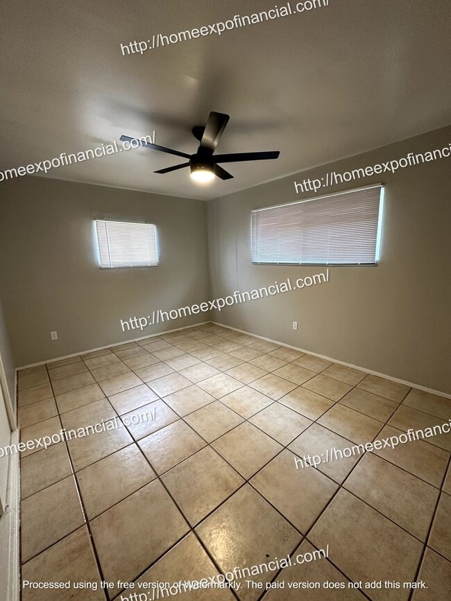 Building Photo - 25256 1/2 E Bessant St