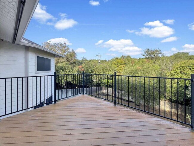 Building Photo - 10102 Wilderness Gap