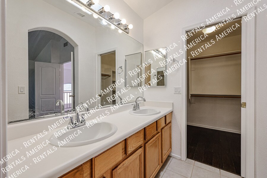 Building Photo - 3513 W Whispering Wind Dr