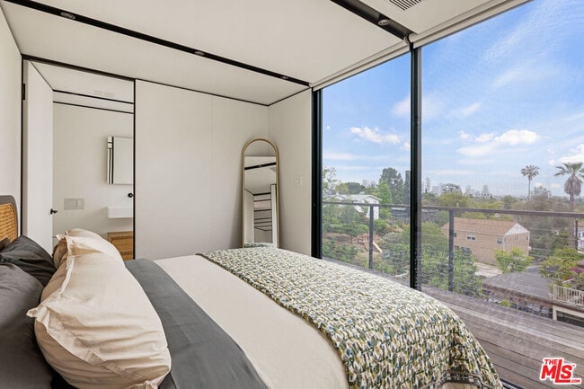 Building Photo - 1664 Benton Wy