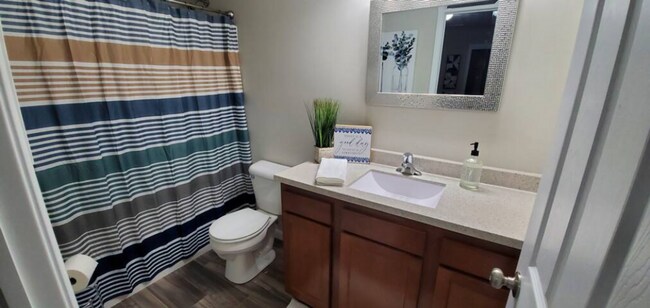 Building Photo - Great new construction fully furnished and...