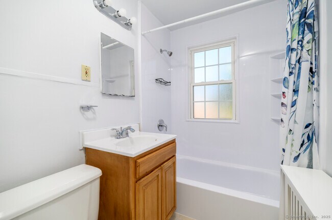 Building Photo - 29G Clarmore Dr