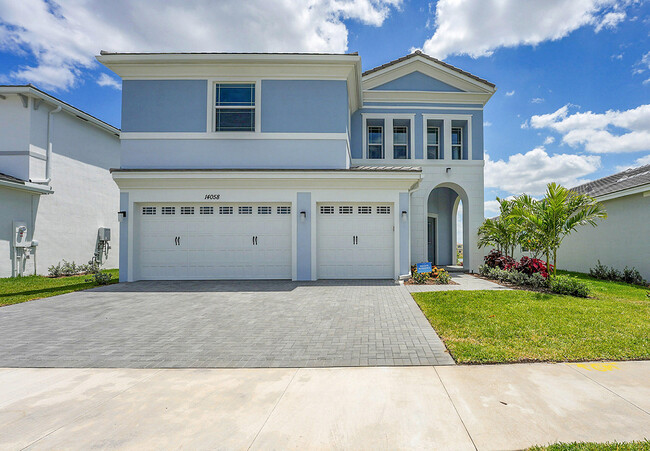 Building Photo - 14058 Spruce Pne Dr