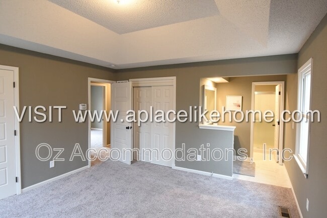 Building Photo - 1312 E 153rd St