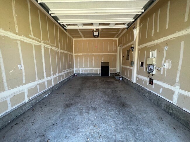 Building Photo - 18661 SW 93rd Terrace