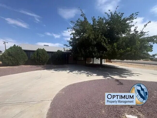 Building Photo - 15286 Del Norte Dr