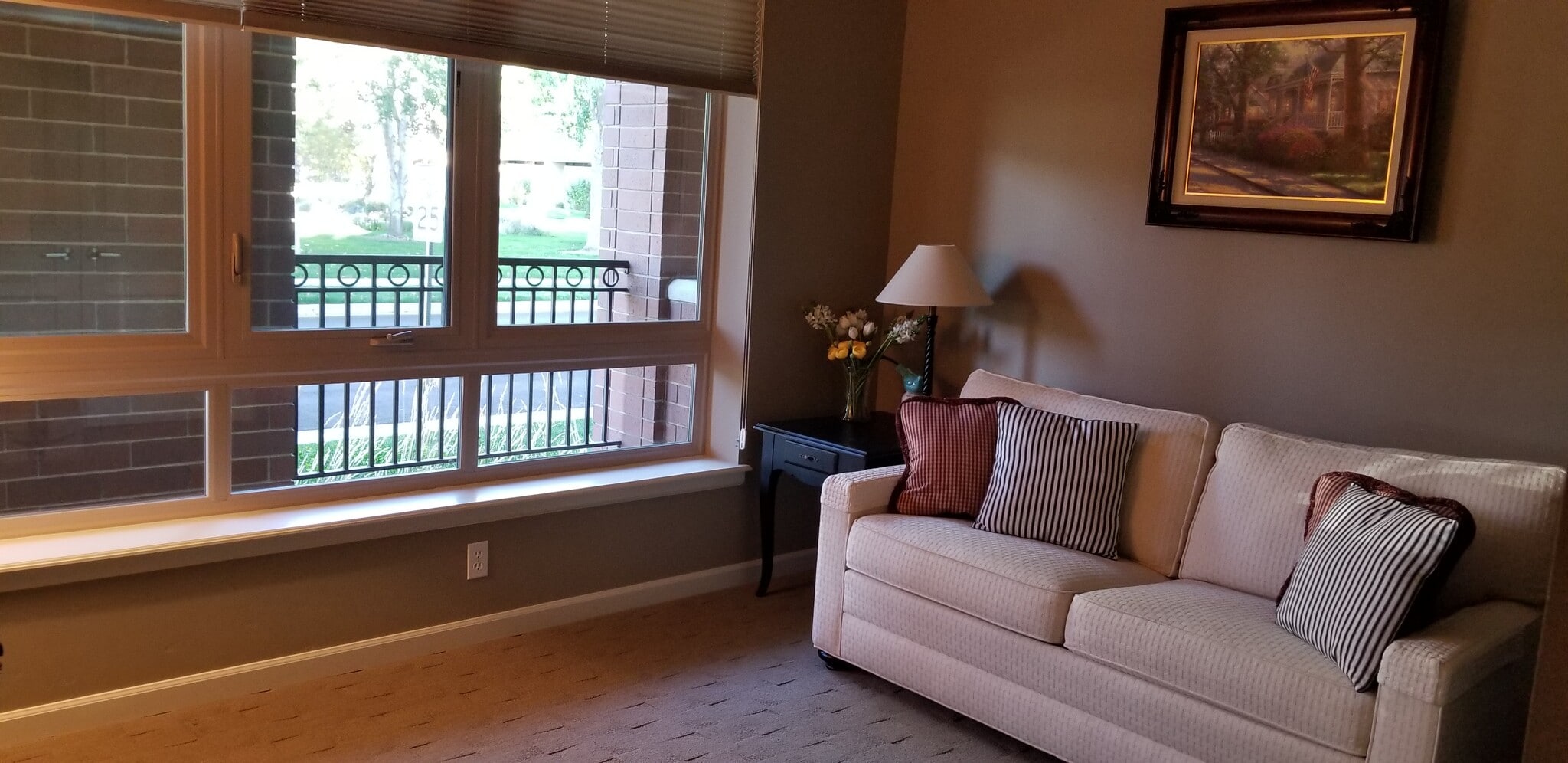 Second Bedroom/Office - 323 W Jefferson St