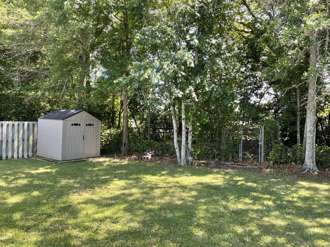 Building Photo - 154 Fox Haven Dr