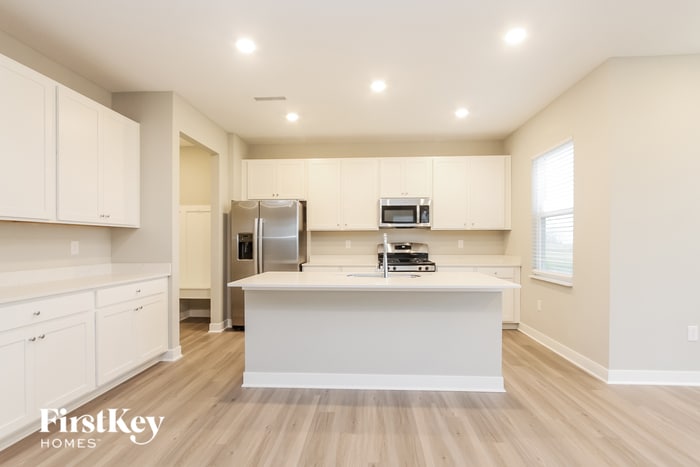 Building Photo - 2464 S Carlota Dr