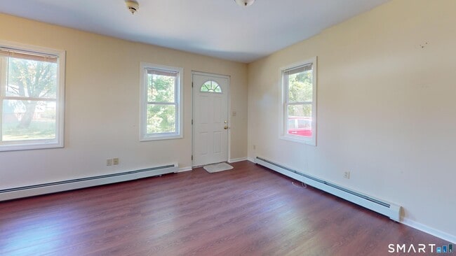 Building Photo - 37 Landin St