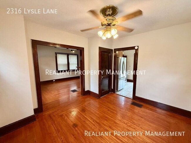 Building Photo - 2316 Lysle Ln