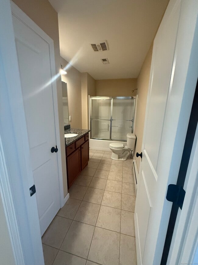 Building Photo - 49 Franklin St