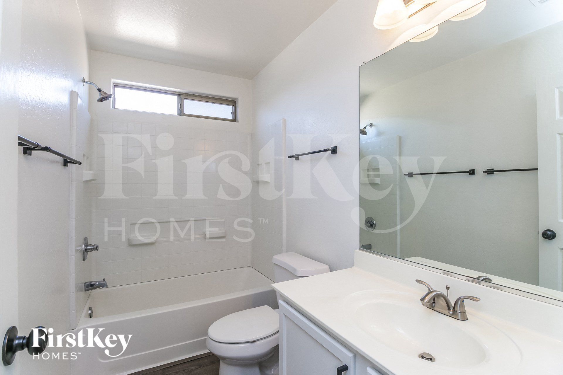 Building Photo - 1168 W Desert Basin Dr