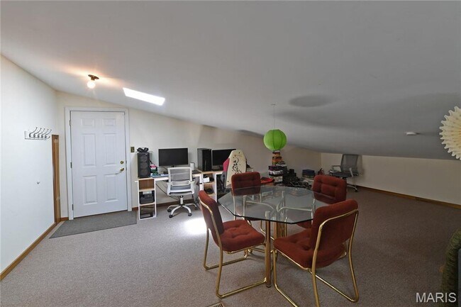 Building Photo - 903 Strecker Rd
